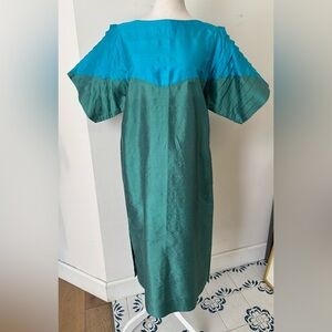 Jim Thompson Thai Silk vibrant teal emerald green caftan dress pleated sleeve